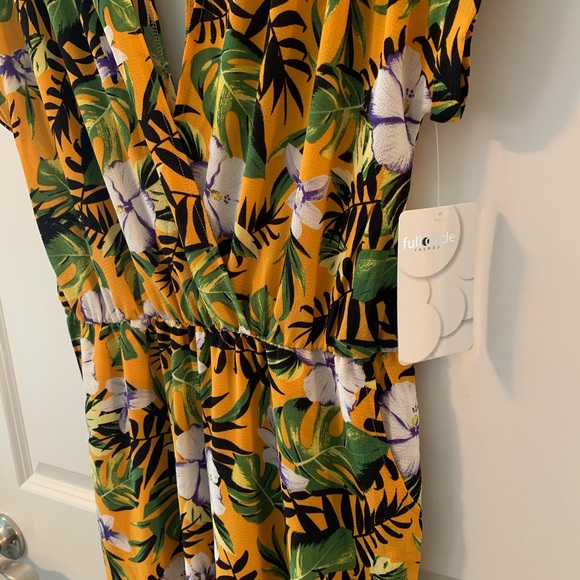 ❌SOLD 🍋3 for$20NWT Full Circle tropical jumpsuit - Picture 6 of 9